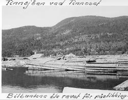 Tinnsjøen ved Tinnoset. bilbuntene ble revet før påstikking.