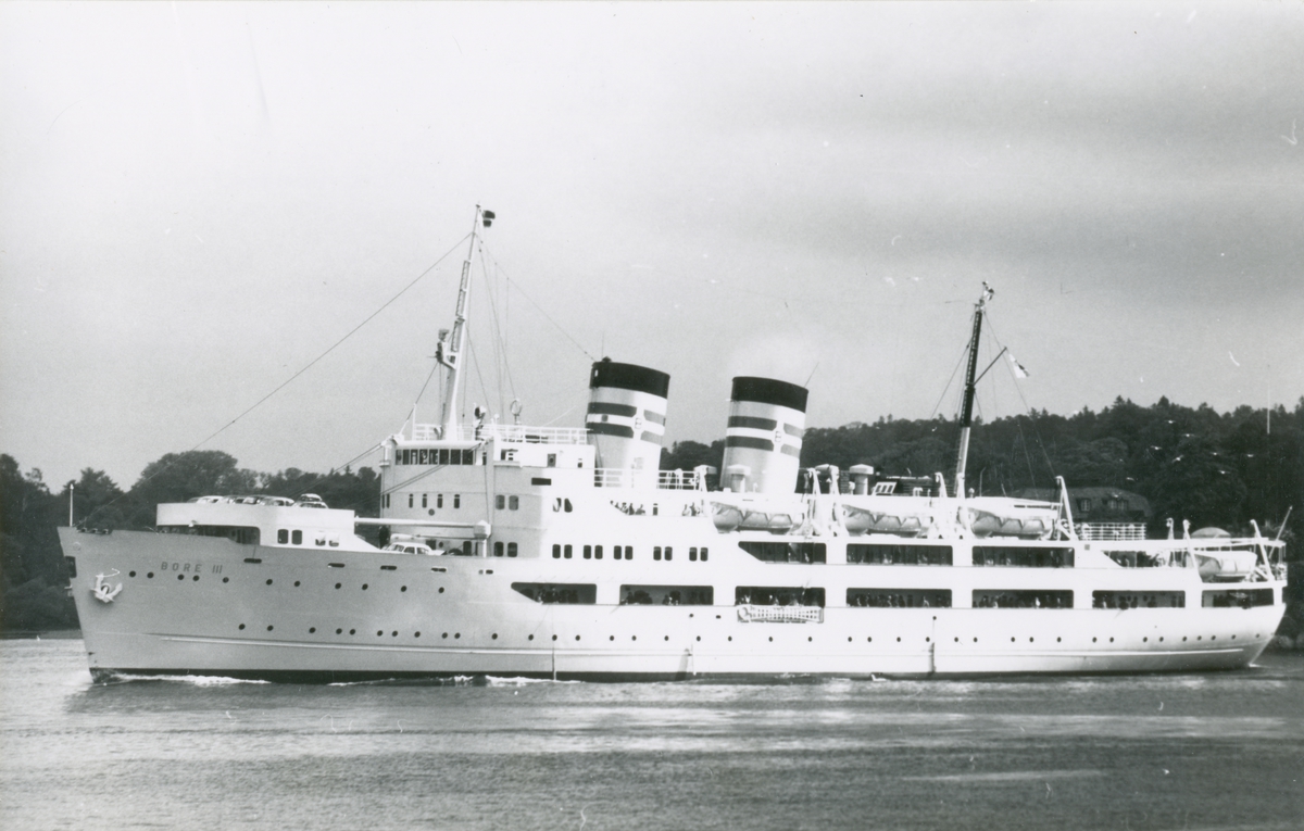Foto från 1956 visande passagerarångfartyg BORE III av Åbo.
Foto: Ossi Janson