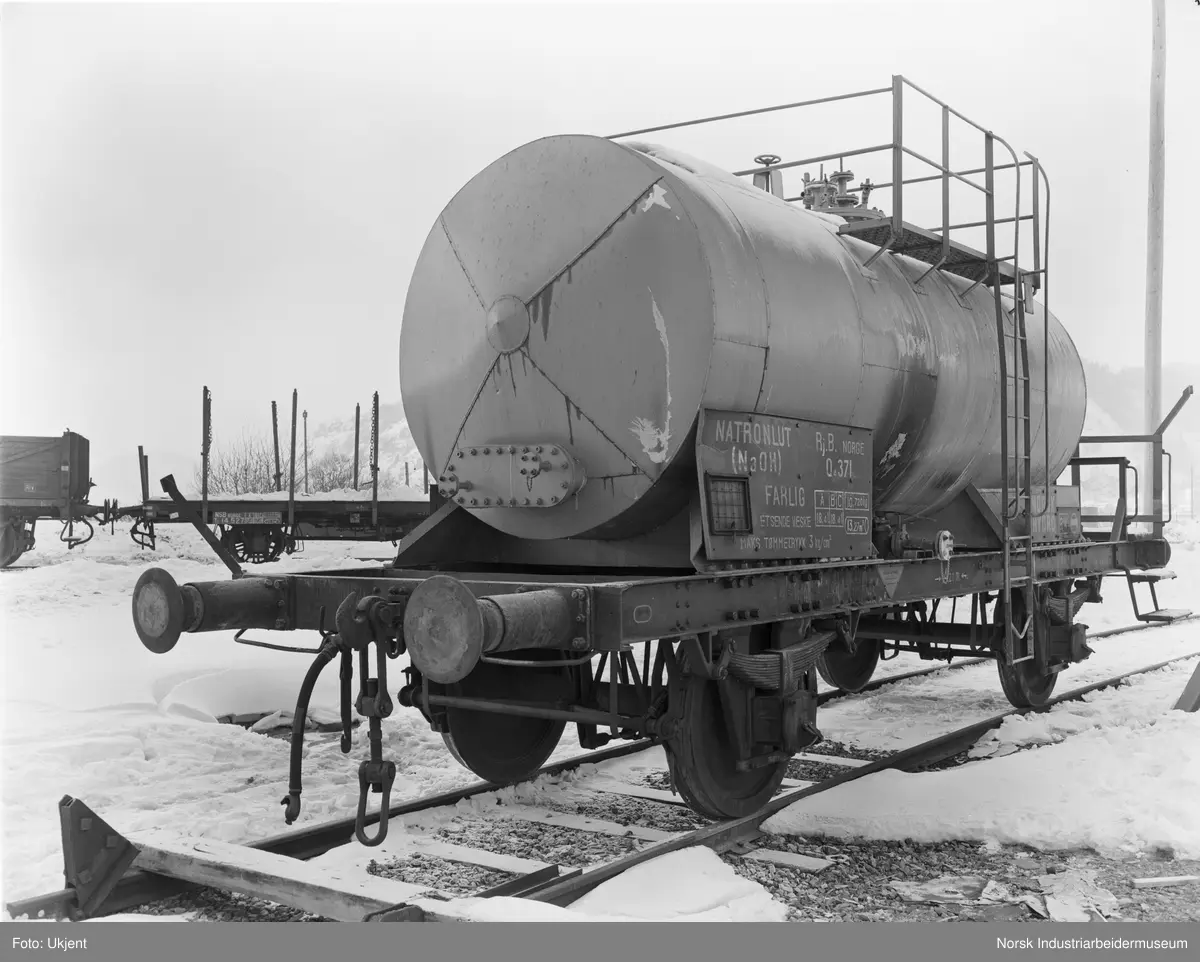 Kollisjonskader på tankvogn. - Norsk Industriarbeidermuseum ...
