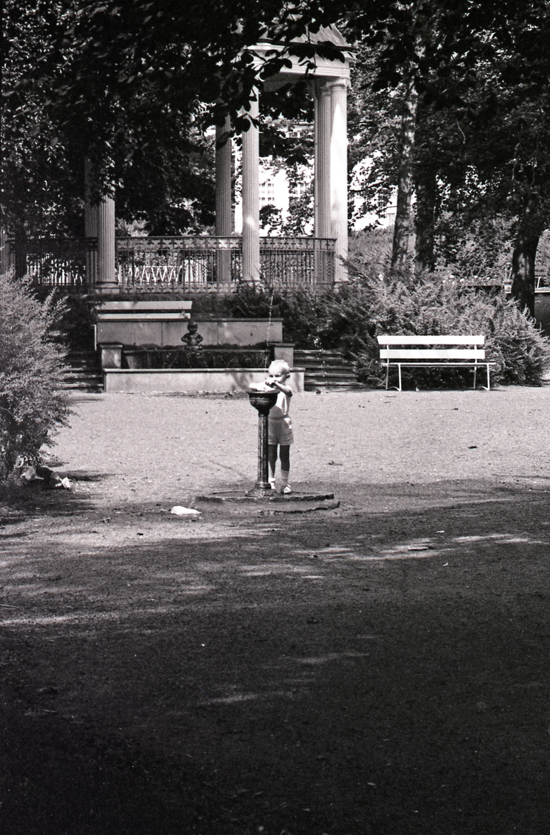 Barn i lek - Sommeren 1968.