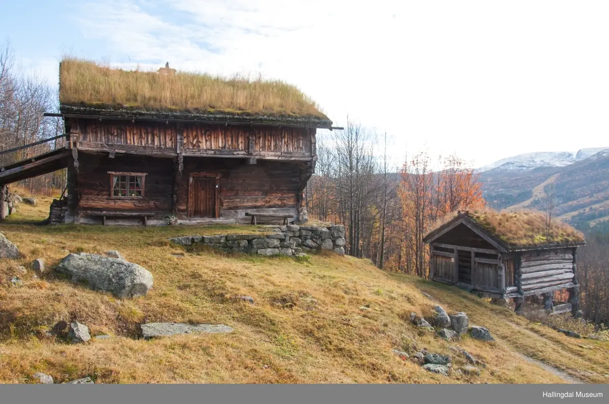 Setestugu-Loftstugu i øvre Døkki, Dokken gård i Sudndalen