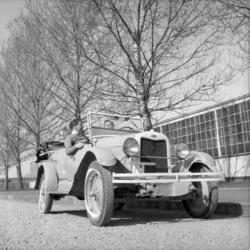 Vardens arkiv. "Blårussbil og Kekkan" 12.05.1953
Chevrolet 