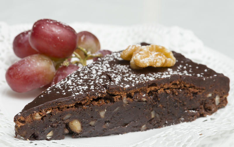 Bohemkake – en rik sjokoladekake med nøtter (Foto/Photo)