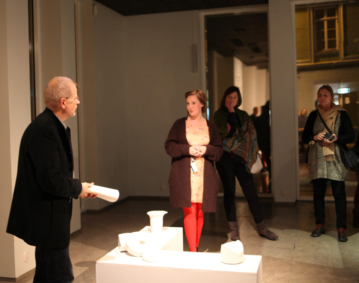 Artist's talk mellom kunstner Jens Erland og kurator. Foto: NKIM (Foto/Photo)
