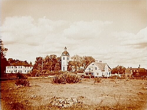 Linderås kyrka och folkskola.
Nr:18