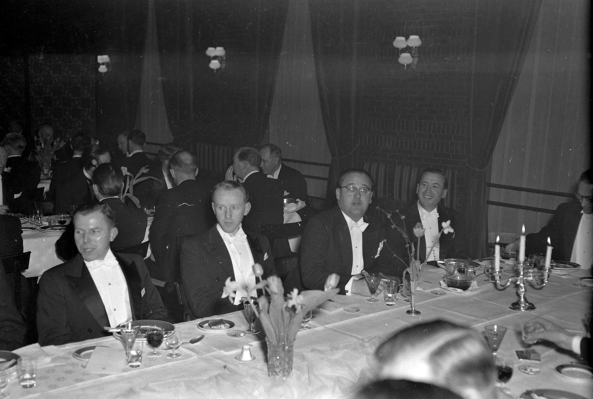 Middagsselskap i Kunstindustrimuseet og Handelsstandens Hus