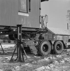 Urskog-Hølandsbanens personvogn CFo 5 klargjøres for transpo