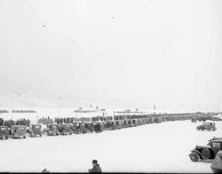 Mjøsløpet 1934. Tilskuerbiler. Parkering.