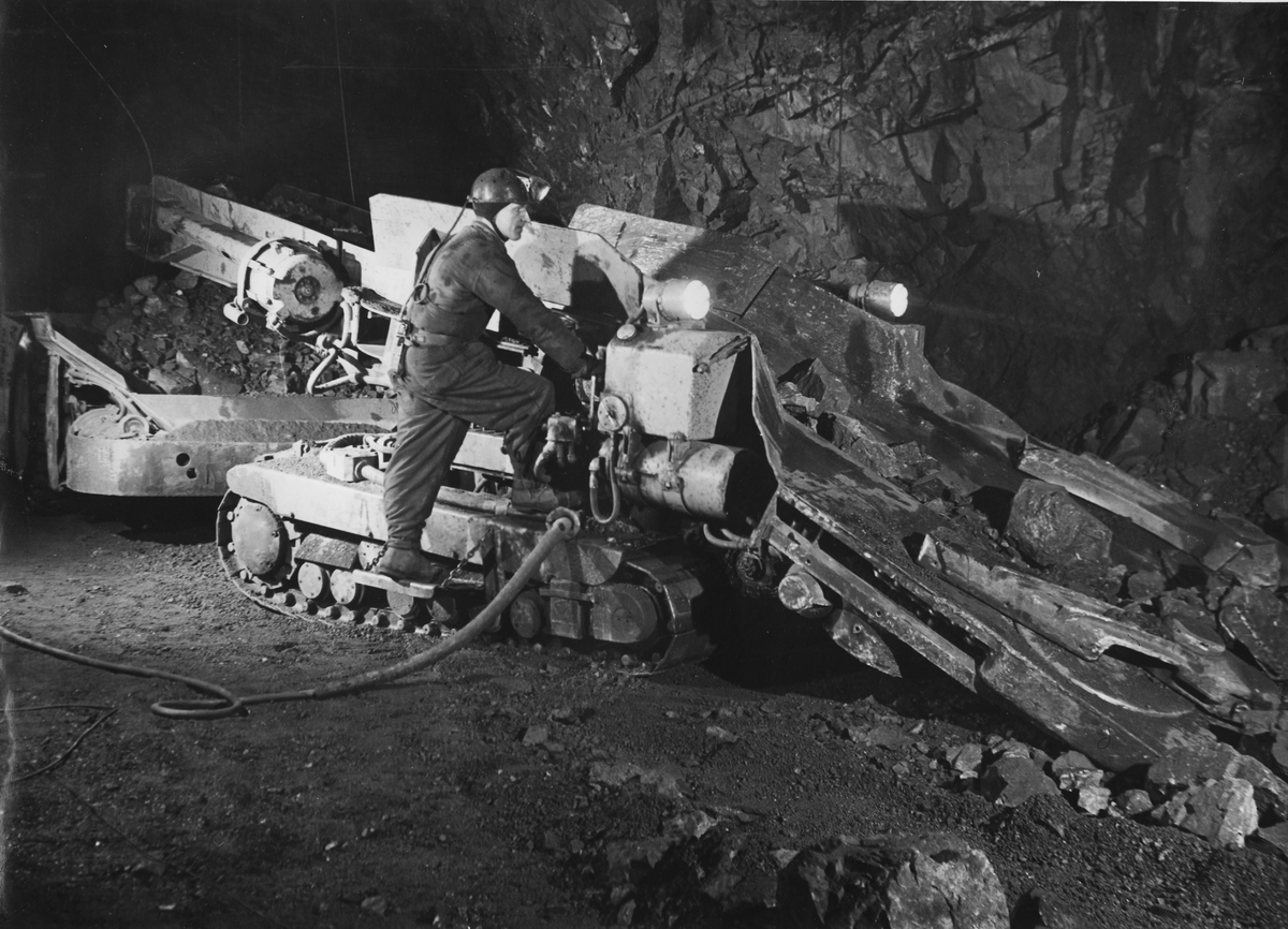 Joy loader i gruva i Kiruna. - Tekniska museet / DigitaltMuseum