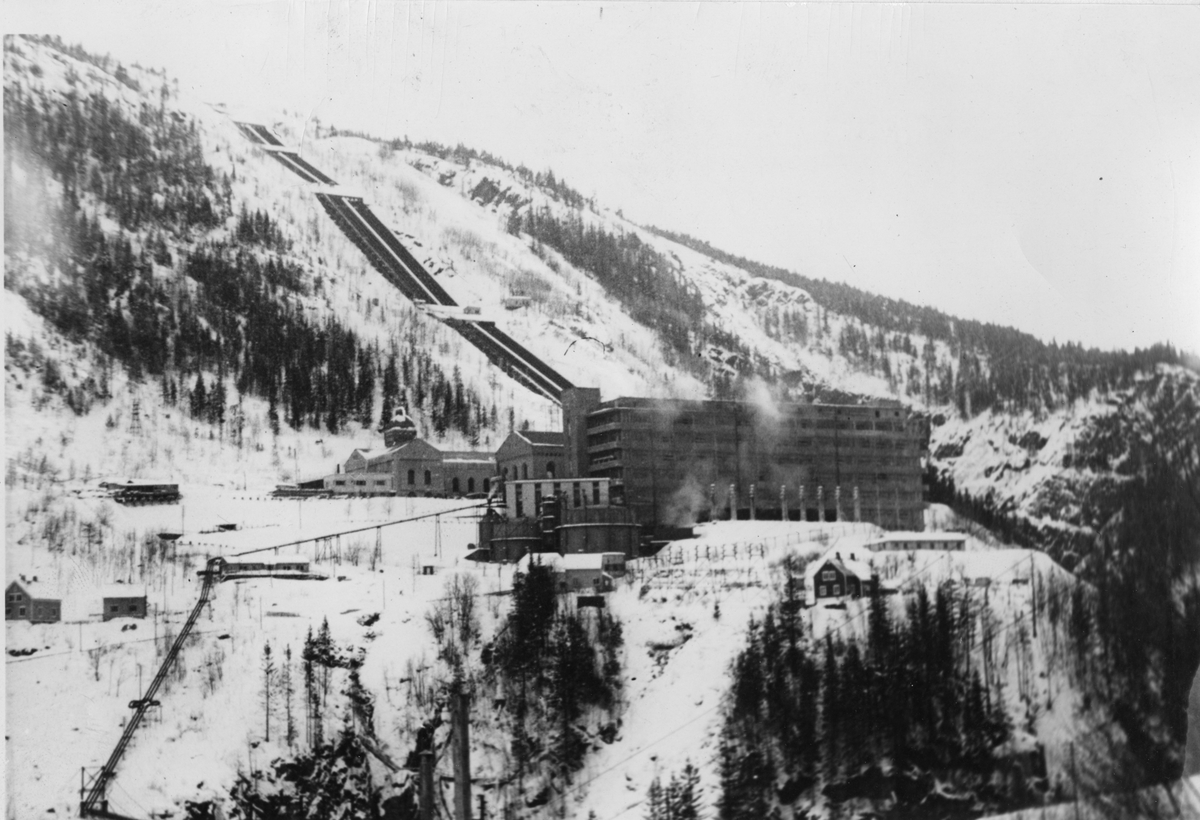 Salpeterfabrik vid Rjukan i Norge.
