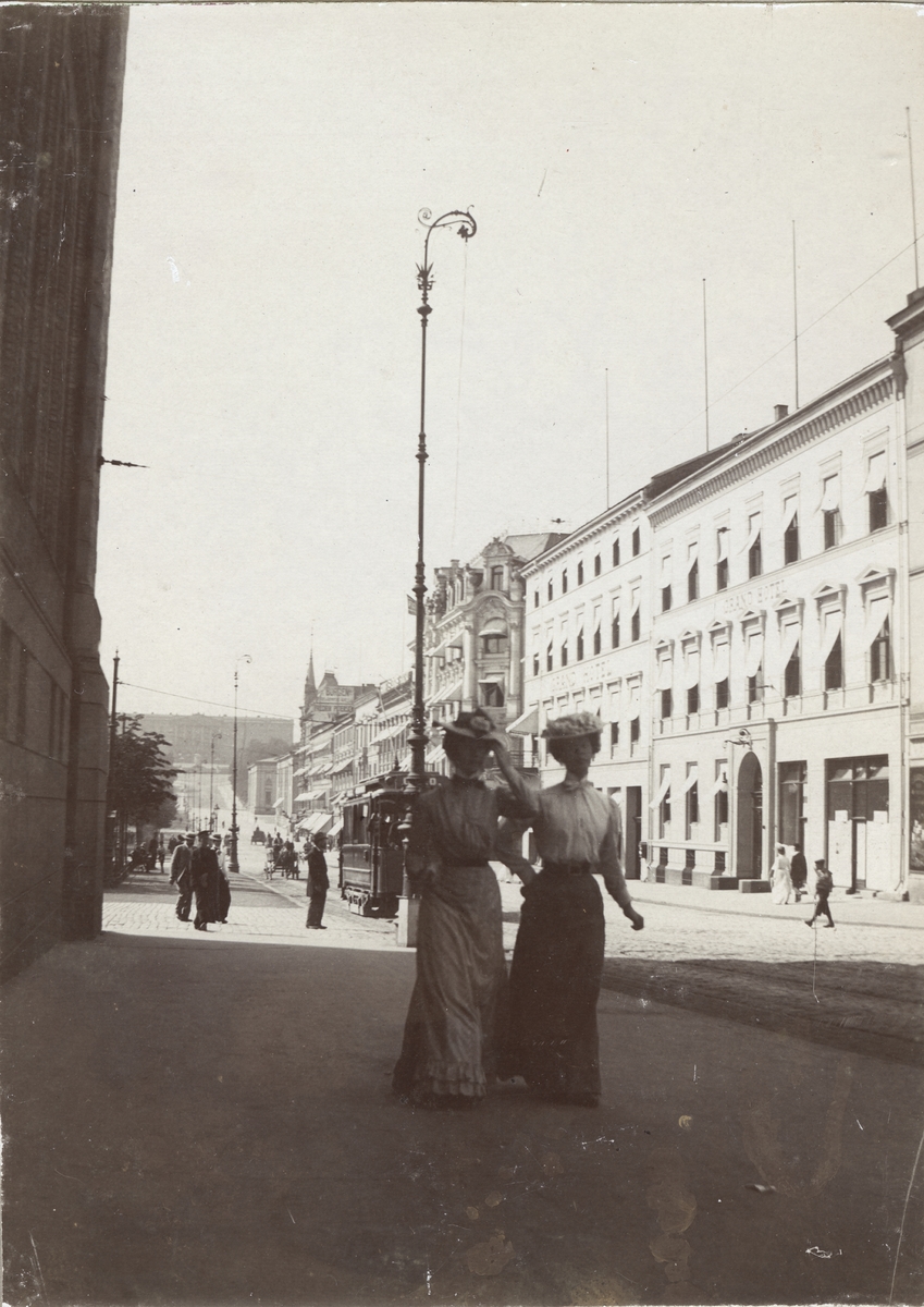 Carl Johans gade i Kristiania (Oslo) den 11 juli 1901.
