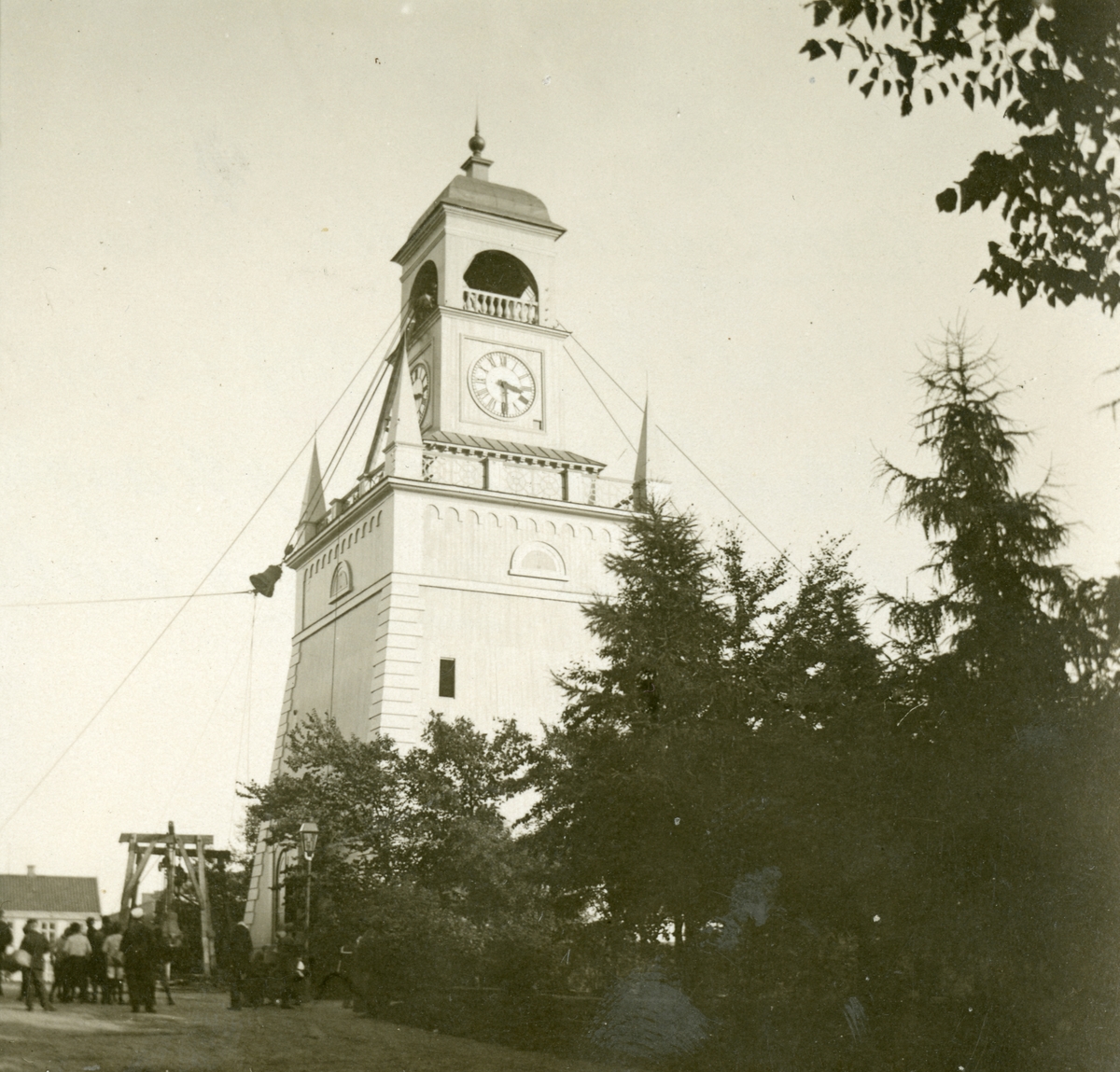 Klockstapeln i Karlskrona. Ombyte av klockorna i kyrkan 1909
Gåva av Lennart o Britta Holmberg