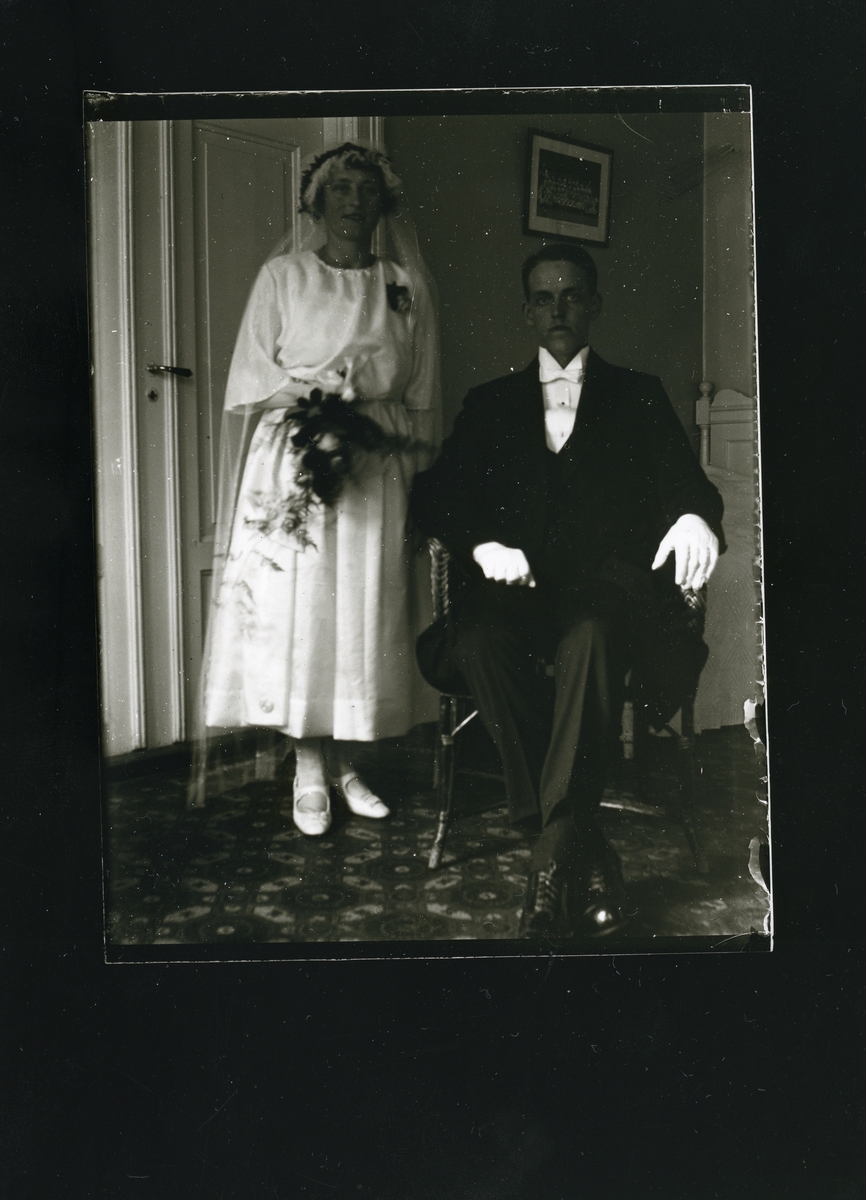 Bryllupsfoto av Ola og Jørgine (f. Smemoen) Bondli.