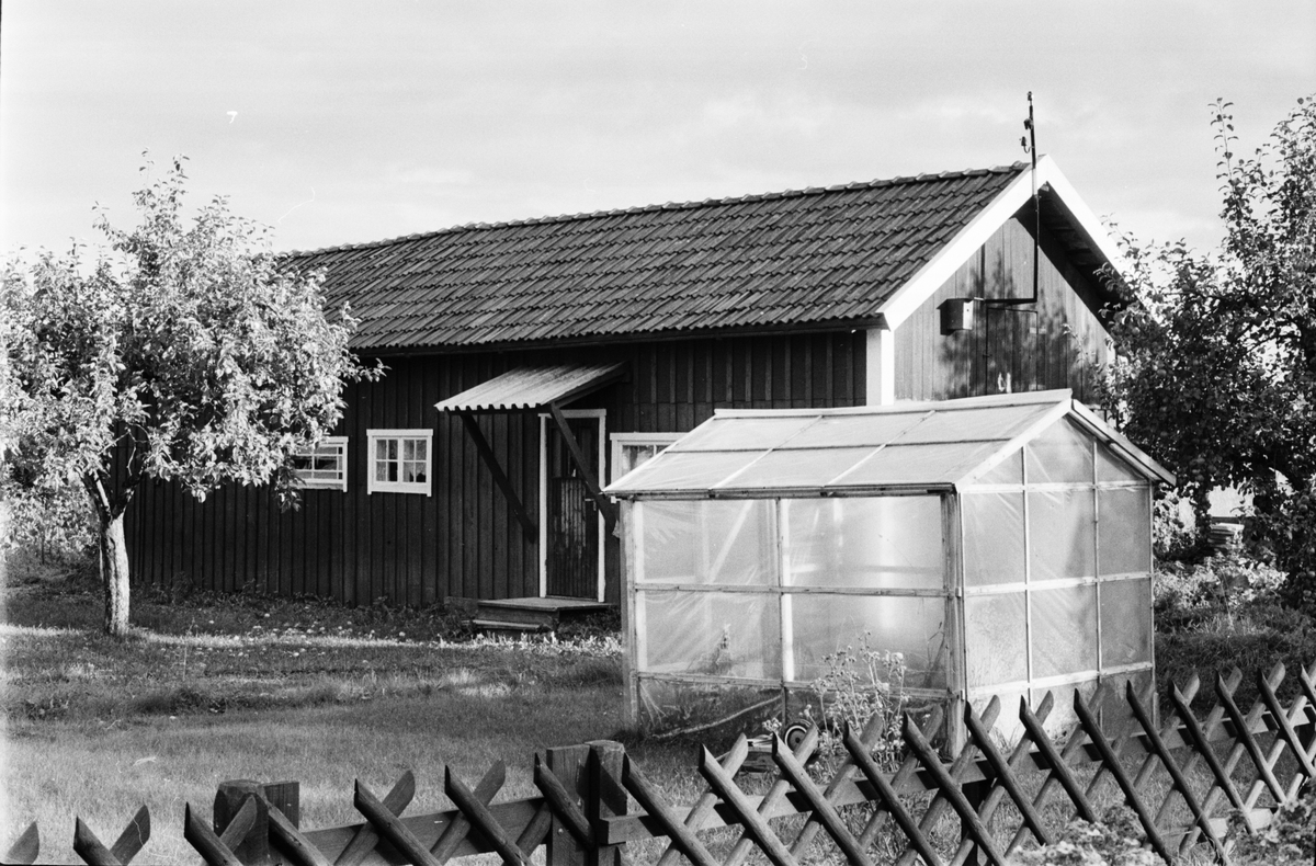 Uthuslänga, Råsta 1:14-15, Råstaberg, Tensta socken, Uppland 1978