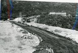 Stryknesdammen  med Lastebil på toppen
bilde er tatt av Tor