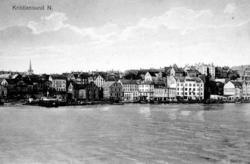 Foto fra Piren og Vågeveien med vågekaia på Kirkelandet i Kr