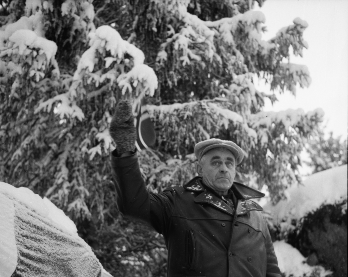 Vardens arkiv. "Politimesterskapet"  09.02.1954