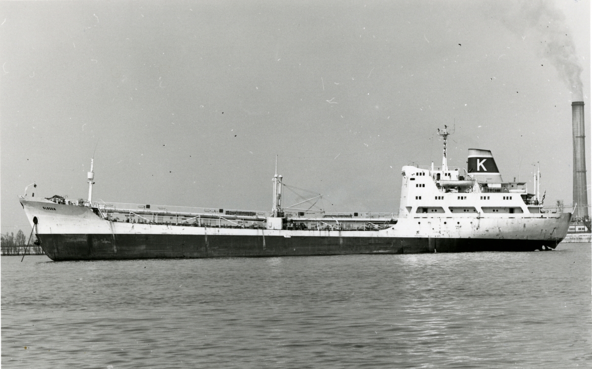 M/T 'Slagen' (b.1971, Georgi Dimitrova Shipyard, Varna)