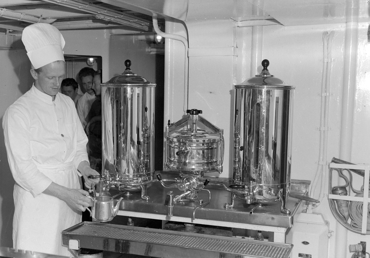 Fra Hurtigruta Håkon Jarl