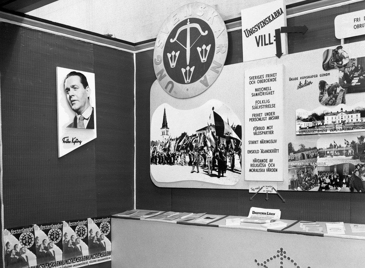 Karlstads föreningar, kyrkosamfund, scoutkårer med flera, inriktade på ungdomar, mobiliserar och informerar om sin verksamhet vid en utställning år 1941.