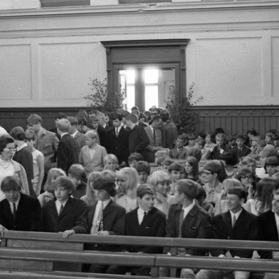 Aulan i Växjö läroverk. Sista avslutningen, 1966.