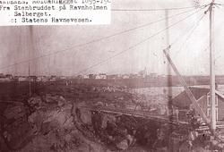 ANDENES: MOLOANLEGGET 1895-1904.STEINBRUDD PÅ RAVNHOLMEN/SAL