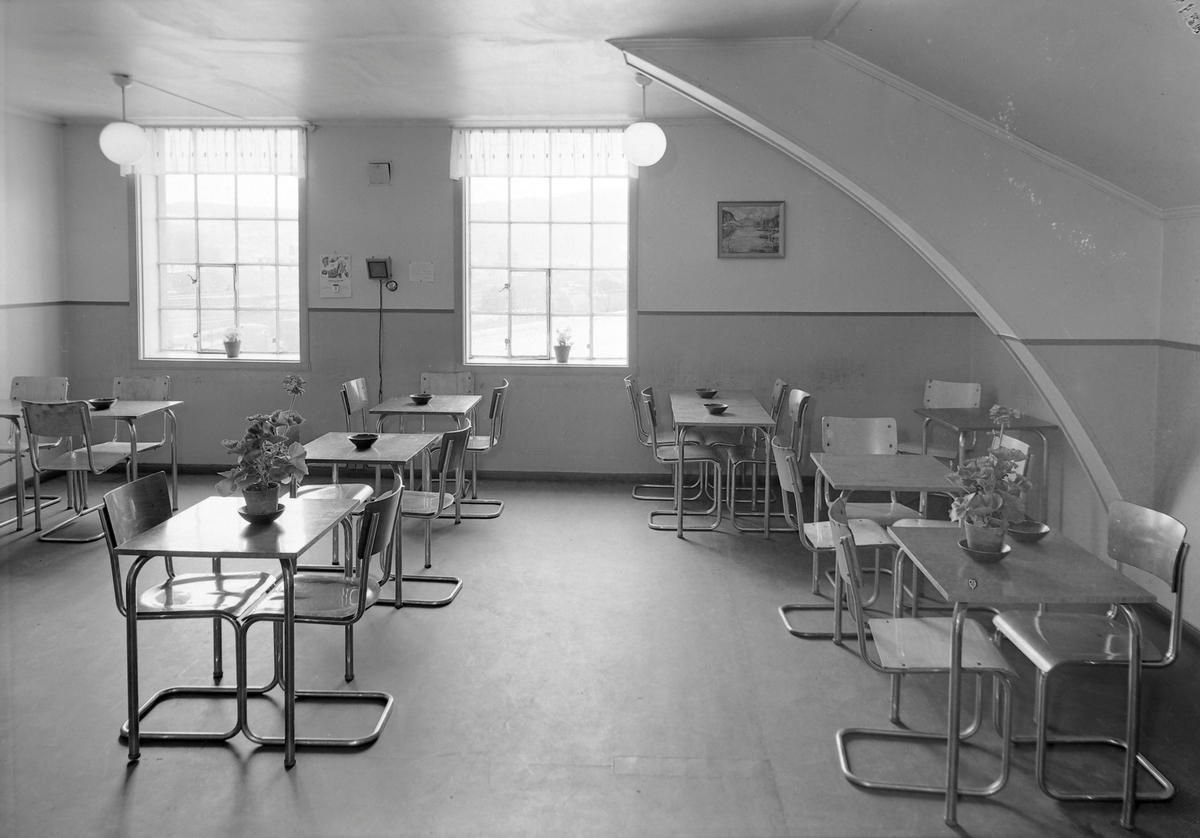 Fra Jernbanens godsekspedisjon i Trondheim