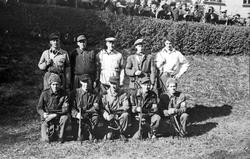 Soldater oppstilt i Birkelunden etter frigjøringen.