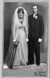 Brudepar. Anna og Ingbert på Kastnes.