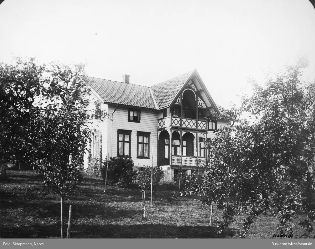 Lier 
Et eksempel på nutidens vaaningshus anno 1910