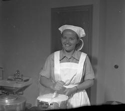 Bjørg Hansen - Husstellkurs på Åsveien(?) skole