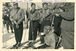 Randmod Sørensen, Birger Ruud og Hildegunn Meinstad under ut