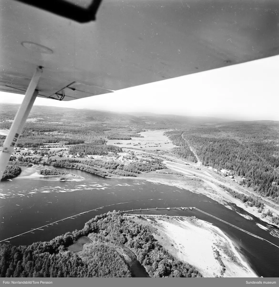 Flygfoto över Stavreviken taget norrut.