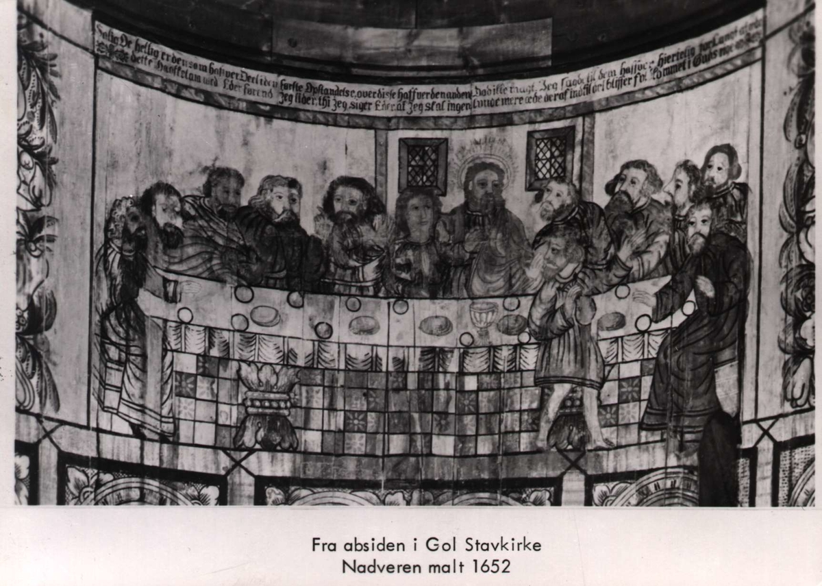 Postkort. Norsk Folkemuseum. Gol Stavkirke. Veggdekorasjon Nadverden
malt i 1652.
