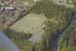 Østre Gausdal, Gausdal Bruk ved Segalstad bru. Idrettsbane, 