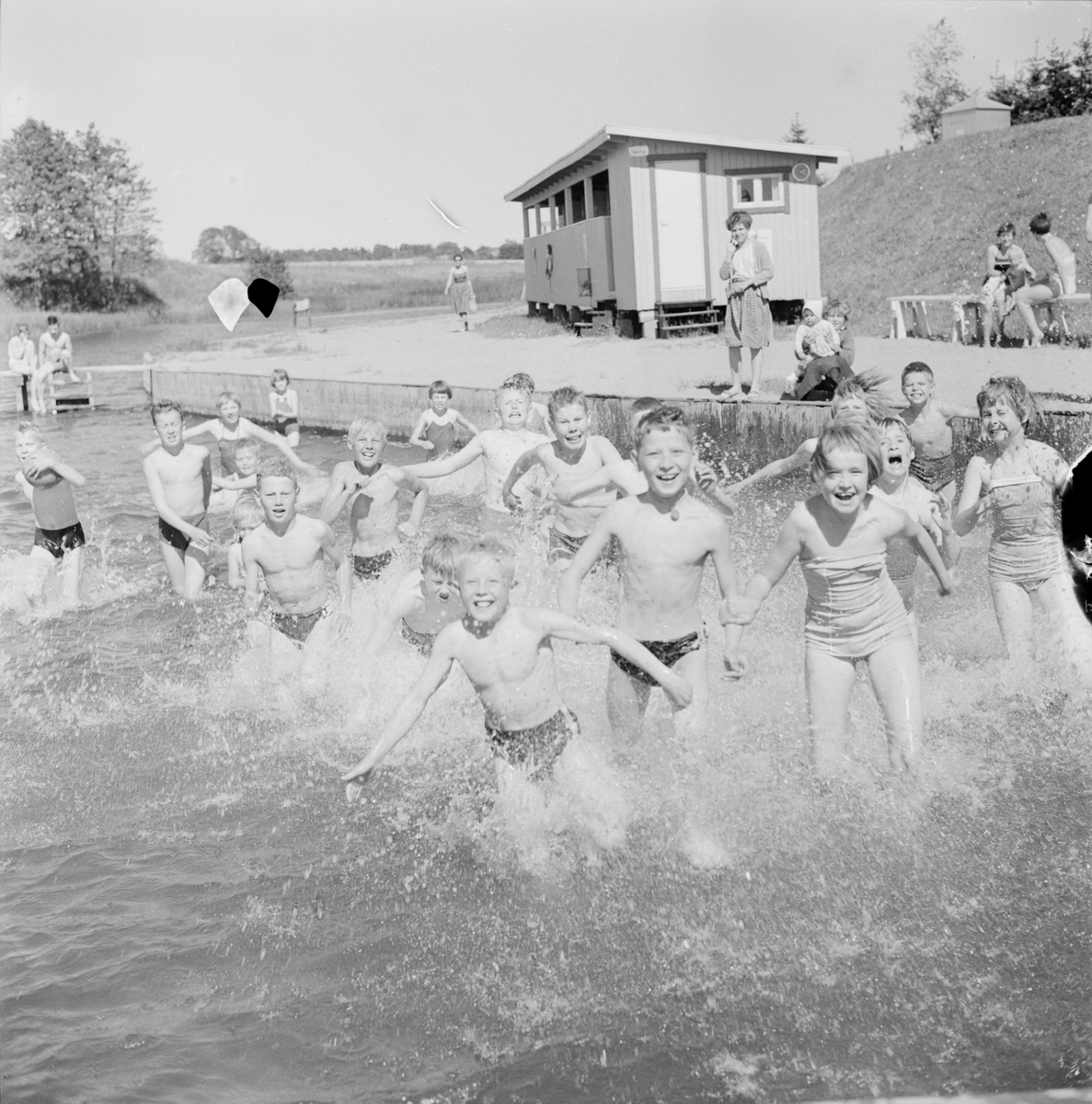 Storvads friluftsbad - "25:e simkursen startar", Gamla Uppsala 1959