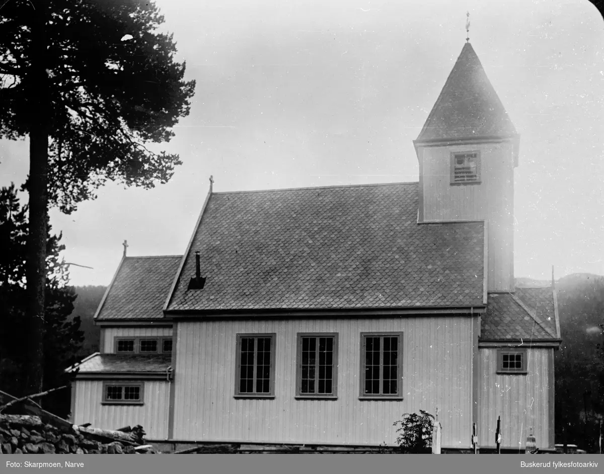 Hovet kirke
Hovet kirke er en langkirke fra 1910 i Hol kommune, Buskerud fylke.