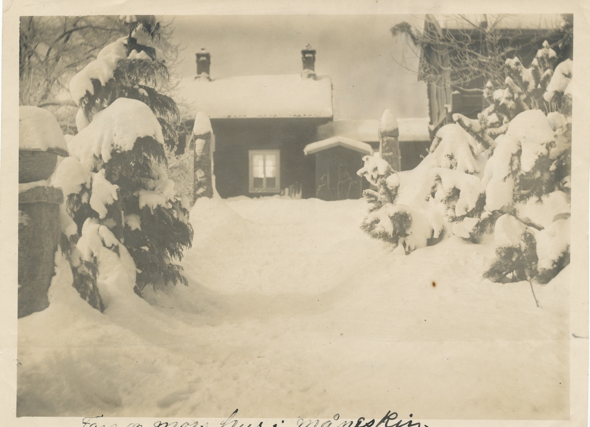 Øvre Valstad gård (nå: Asker Museum) om vinteren
