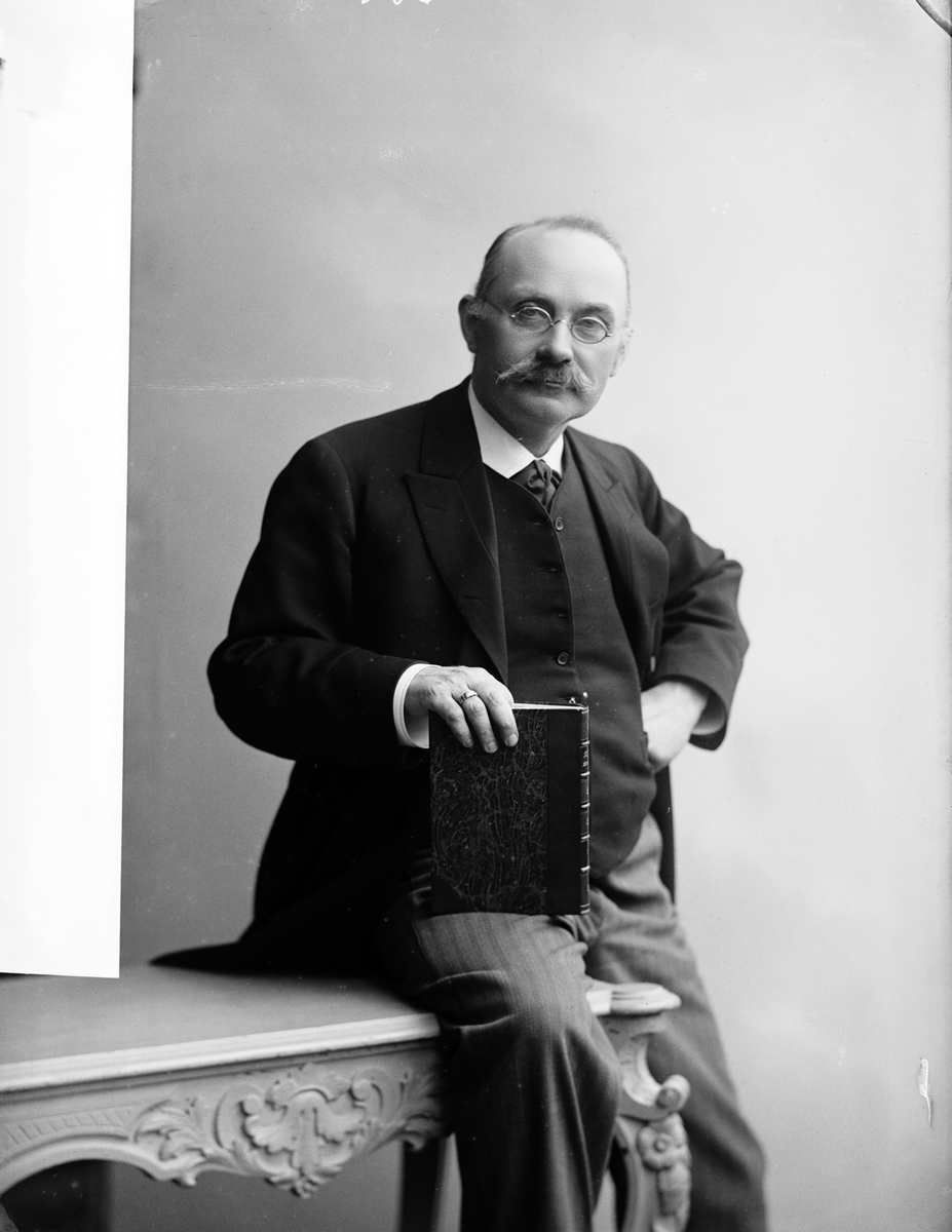 Ordenssekreterare Oscar Pettersson. Maj 1900



