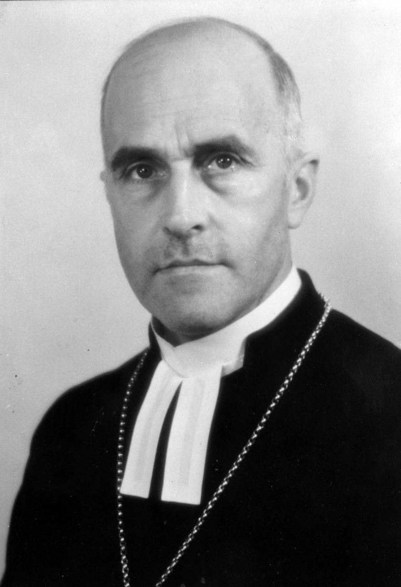 Kyrkoherde Andrén, Heliga Trefaldighet, Gävle. Den 8 april 1968