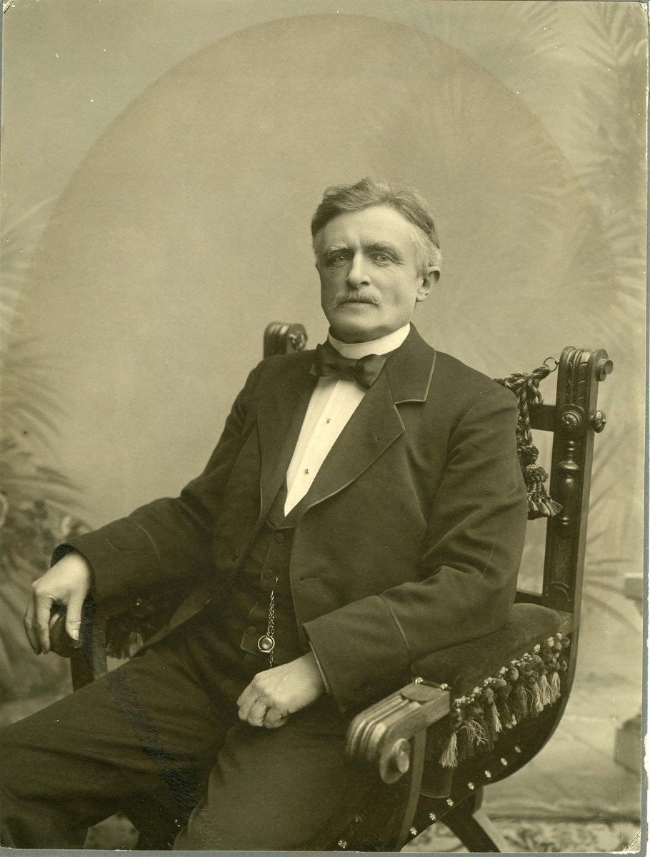 Frederik Waldemar Giebelhausen. 1839-1910. Lege. Politiker. Ordfører i Fredrikstad 1889-1905.