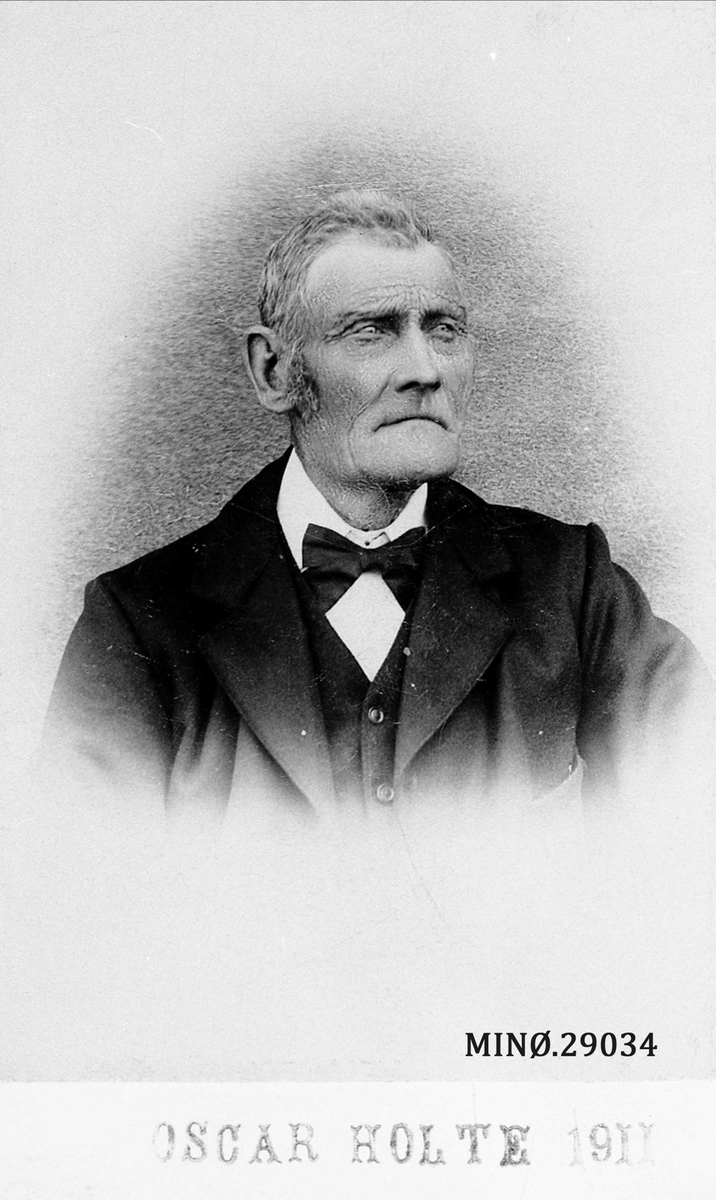 Portrett av mann - Svein Holte (bodde ved Atnsjøen=
