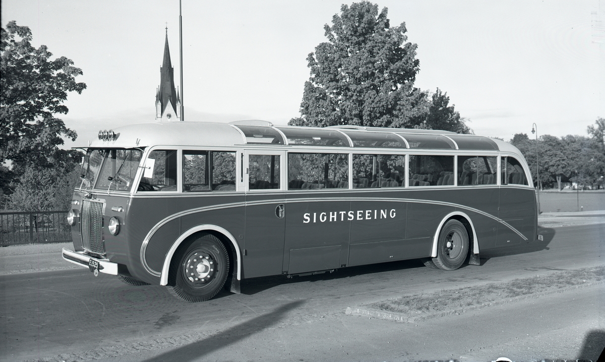 Orig. Text: Bussavdelningen Verkstäderna. 1 Blå Sightseeing Buss 