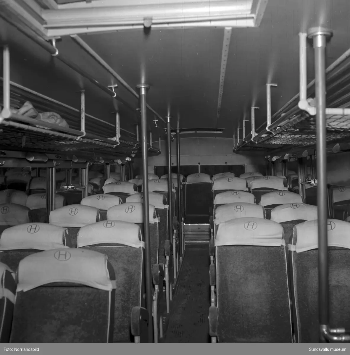 Interiörbilder från en buss 1952.