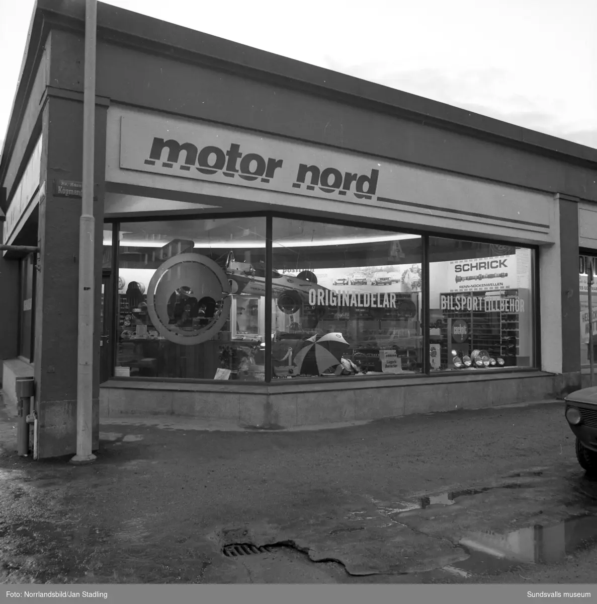 Motor Nords butik i korsningen av Köpmangatan och Nybrogatan.