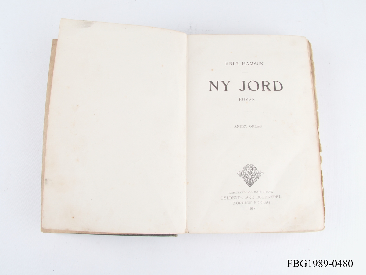 Romanen "Ny Jord" av Knut Hamsun fra 1908.