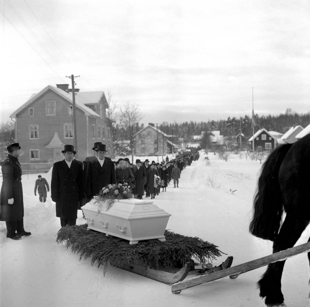 Jordfästning av de omkomna vid Ställdalsolyckan.
23 januari 1956.