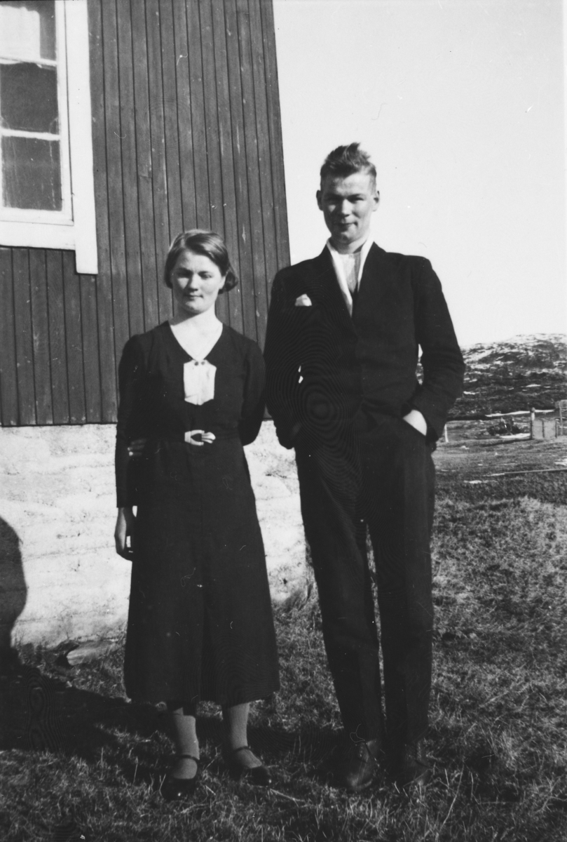 Søskenparet Peder og Valborg Nylund fra Vardneslia i Tranøybotn.