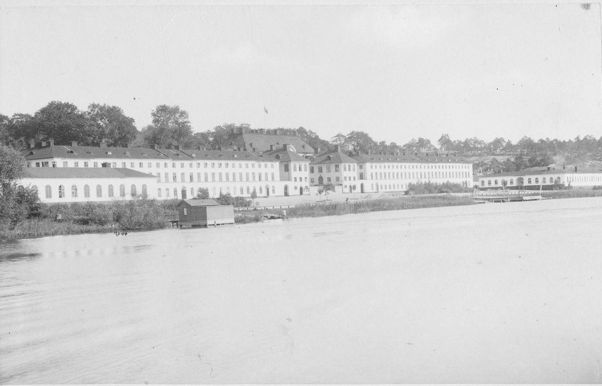 Karlbergs slott, Stockholm, från Kungsholmssidan.