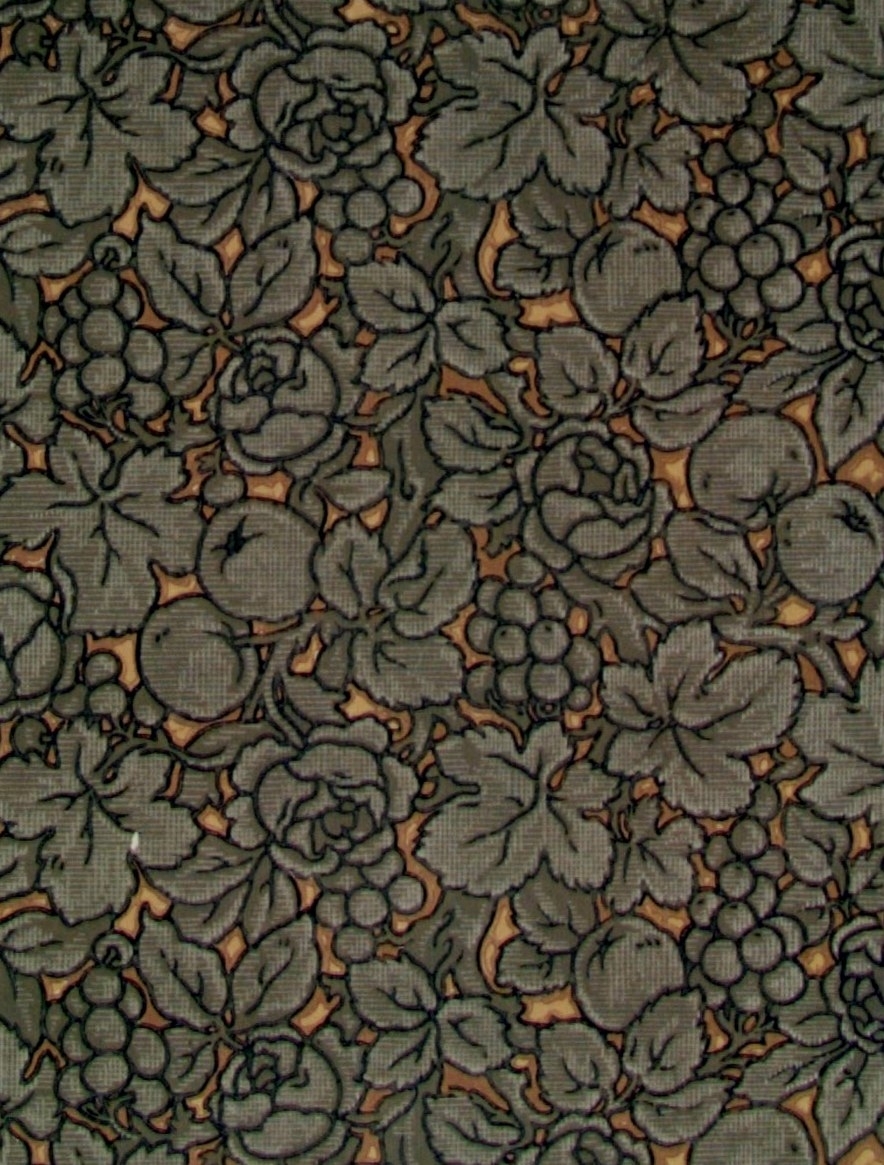 Ett tätt ytfyllande delvis sgrafferat blad-/rosen-/fruktmönster i brunt, svart och något beige på en bakgrund i två ljusbruna nyanser.